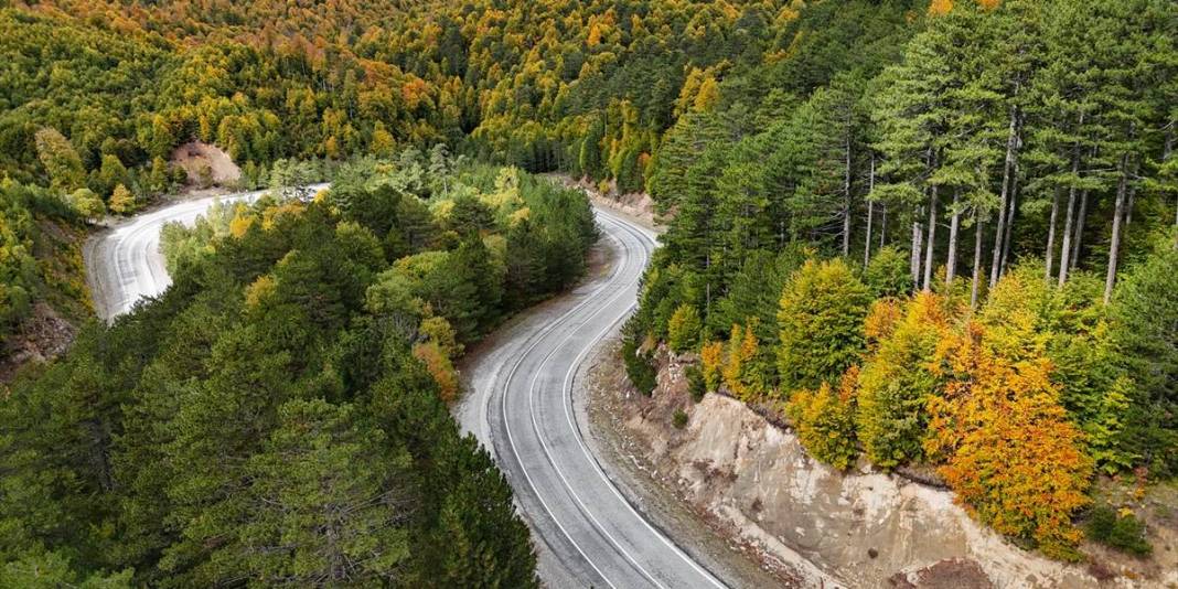 Osmanlı bu topraklarda kuruldu! Sonbahar renkleri güzelliğine güzellik kattı: Gören gözünü alamıyor 2